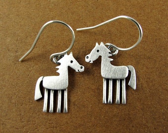 Tiny horse earrings - sterling silver