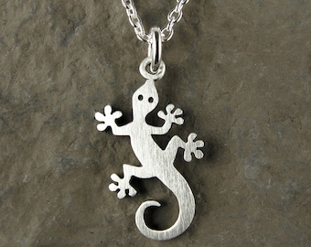 Tiny gecko pendant / necklace - sterling silver