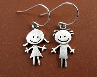 Tiny happy boy & girl earrings - sterling silver