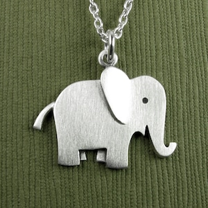 Colgante/collar de elefante (tamaño grande) - plata de ley - hecho a mano