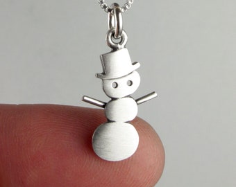 GiftJewelryShop Bronze Retro Style Santa and Frosty The Snowman Vintage Keys Charm Pendant Necklace GiftJewelryShop Bronze Retro Style Santa and Frosty The Snowman Vintage Keys Charm Pendant Necklace