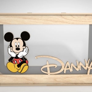 Archivo de corte de alcancía de ratón de dibujos animados, caja de dinero personalizada svg, caja de dinero de madera para niños con nombre, caja de dinero para niños svg, archivos svg Glowforge