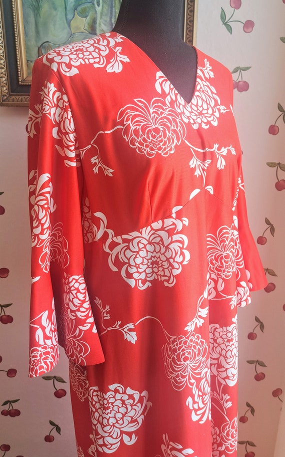 1970s Sidan Hawaii Red Floral Maxi Dress Kimono Ka