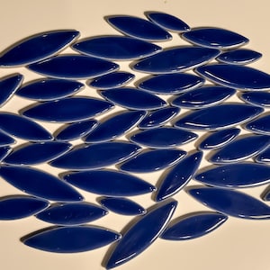 Dark Indigo Blue Leaf Glazed Ceramic Mosaic Tile, 50g, DIY Craft Art Supplies, Small Color Flower Petal Jigsaw Piece, 3 Sizes 4mm Thick
