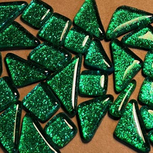 Forest Chrismas Green Glitter Glass Mosaic Tile: 100g, Colorful Sparkle, Irregular Triangle Square Shapes, 10-20mm, DIY Craft Art Supplies