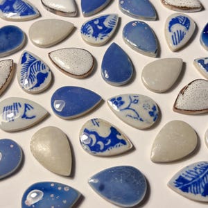 15 Light Cobalt Blue & White China Floral Pattern Mix, Glazed Tear Drop Oval Ceramic Mosaic Tile, DIY Craft Art Supplies, 3cm, 5mm Thicki