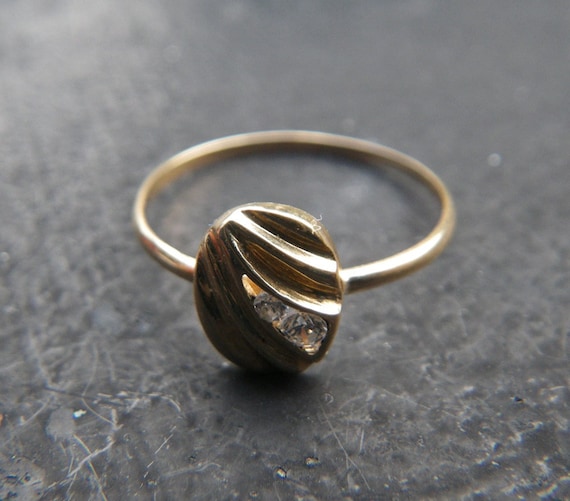 1980s solid 18 kt gold stacking ring - vintage - image 2