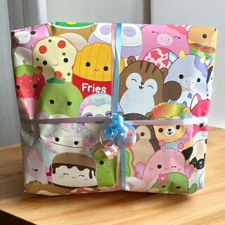 Gioco Di Natale Pass The Parcel Shark - Con 8 Regali, 8 Cappelli E 8 Scherzi