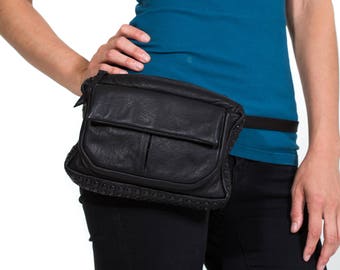 STARK OPULENT Convertible Fanny Pack Passport Holder Shoulder and Crossbody Bag