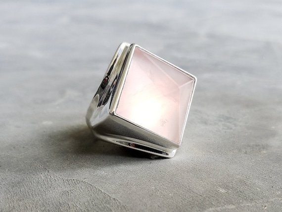 Rose Quartz Crystal Pyramid Unisex Silver Ring