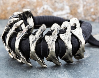 BIG VERTEBRAE Deserted Earth Adjustable Bracelet