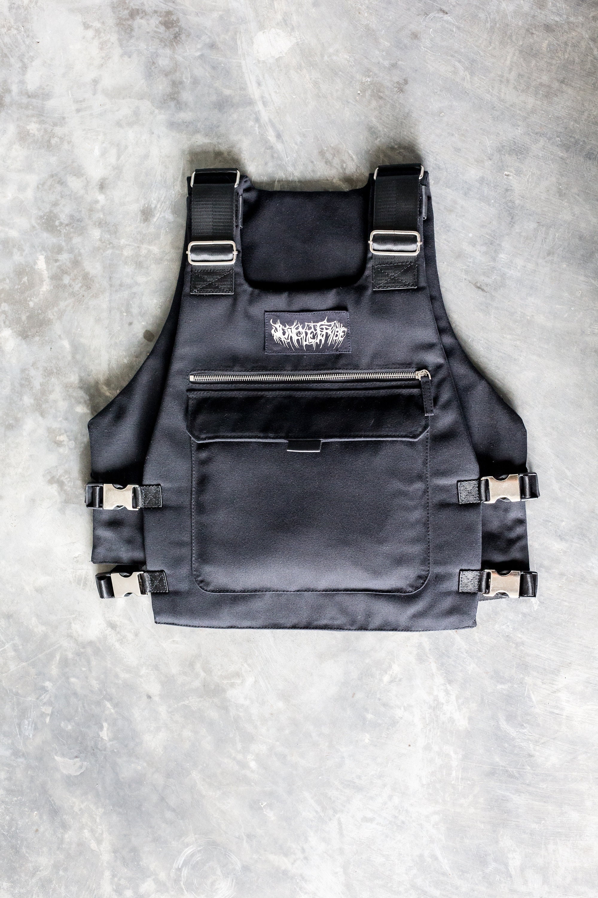 Techwear Look Multi Buckle Pocket Bag Vest 018