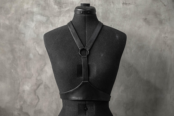 Contour Body Harness – Black Leather