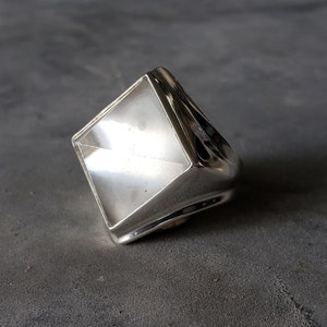 Quartz Crystal Pyramid Unisex Silver Ring