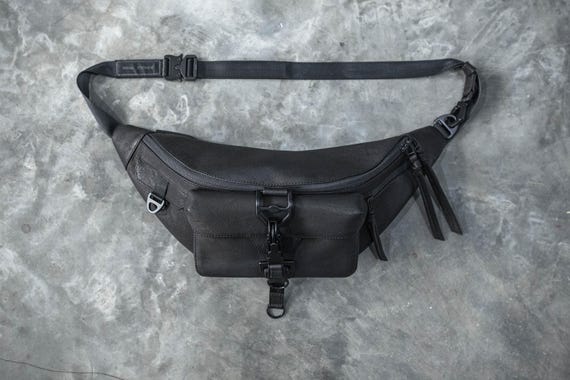 Nightshift Sling Bag – Soft Black Leather Crossbody Fanny Pack, Unisex Minimalist Techwear Streetwear Utility Bag