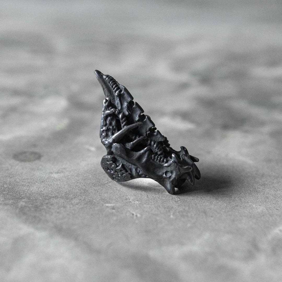 Spinal Colony Ring in Black - Biomechanical Alien Spine Jewelry