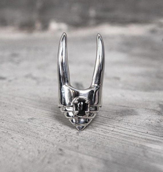 Fang Spike Ring in 925 Sterling Silver with Black Star Sapphire