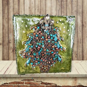 Vintage Jewelry Art Christmas Tree Decor: Handmade Resin Wall Art