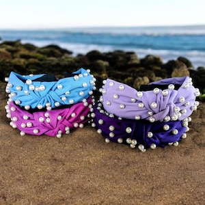 Knotted Headband with Faux Pearls: Trendy Hair Accessory