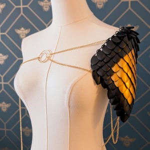 Scale Maille Pauldron in Black and Gold