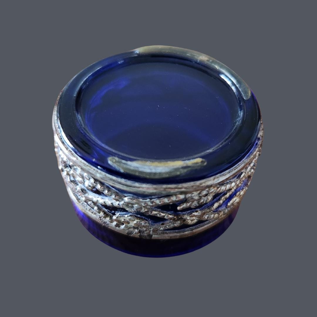 アンティークコバルトブルーガラスオープンソルトセラーライナー装飾