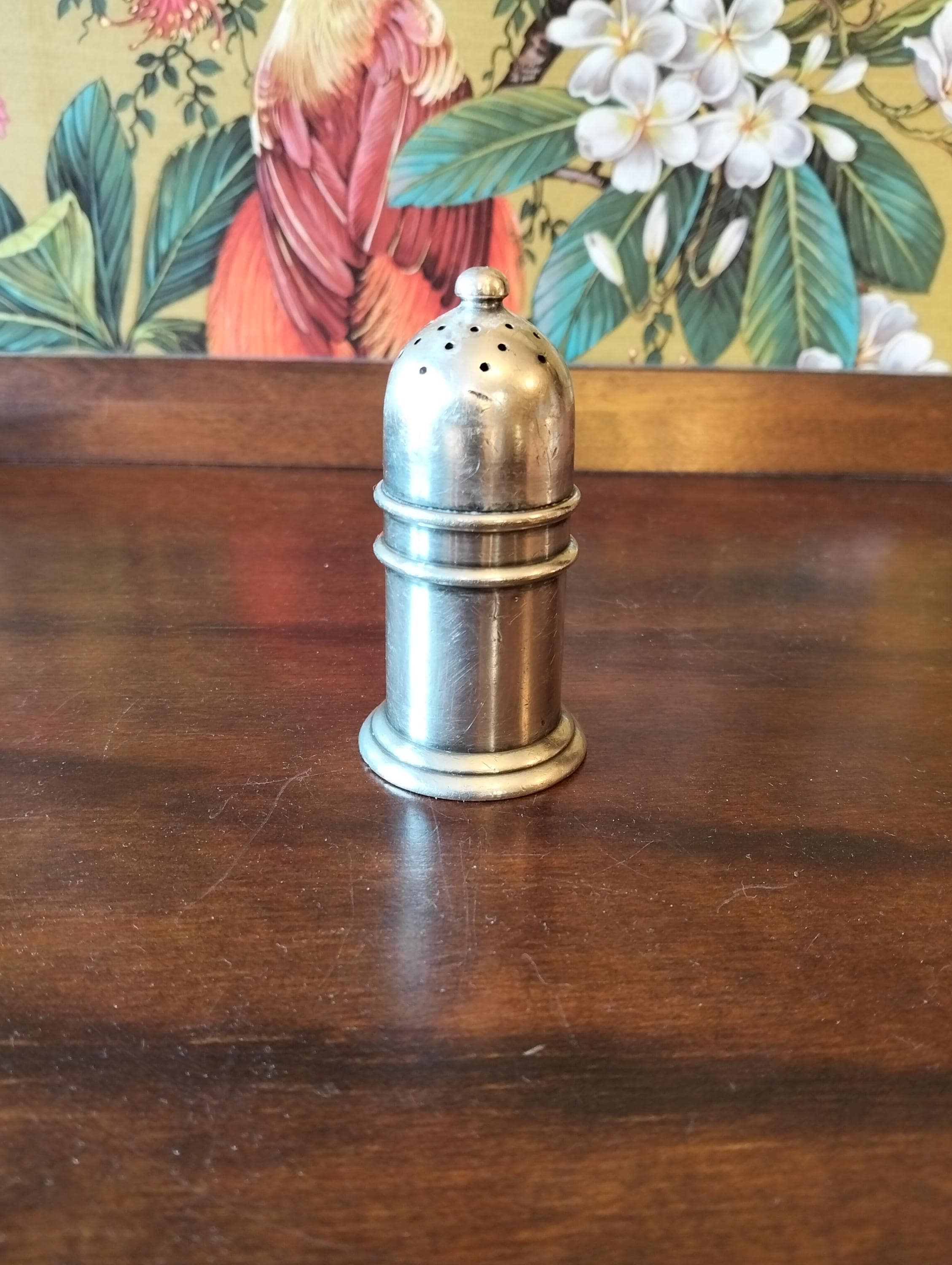 Antique Victorian late 19th or early 20th century walker and hall silver plate