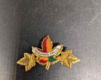 Vintage Niagara Falls Maple Leaf Pin Gold Tone with Enamel coloring