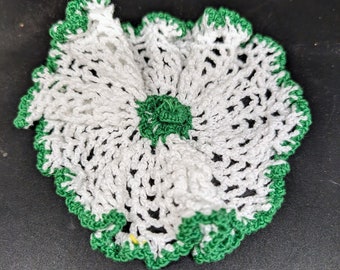 Vintage Green and White Circle Doily - Crocheted - Hangs