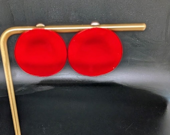 Vintage Metal Wave Round Earrings