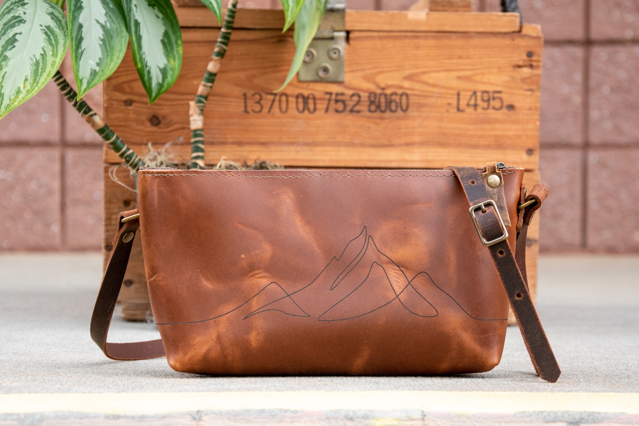 【vintage】ECO LEATHER SHOULDER BAG Vintage Eco Leather Shoulder Bag in Brown and Black | Old