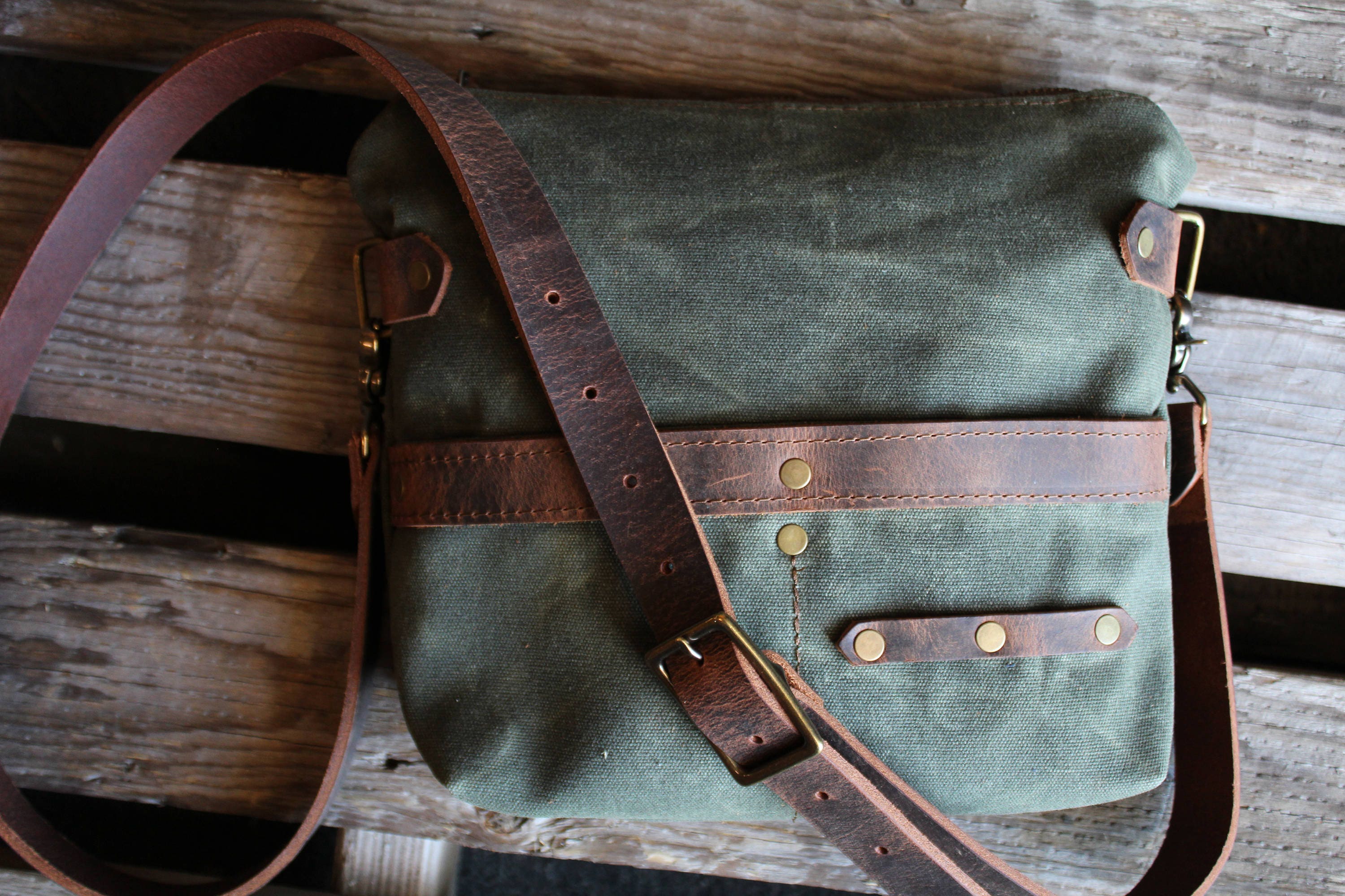 Waxed Canvas Tote Bag With Zipper Tutorial