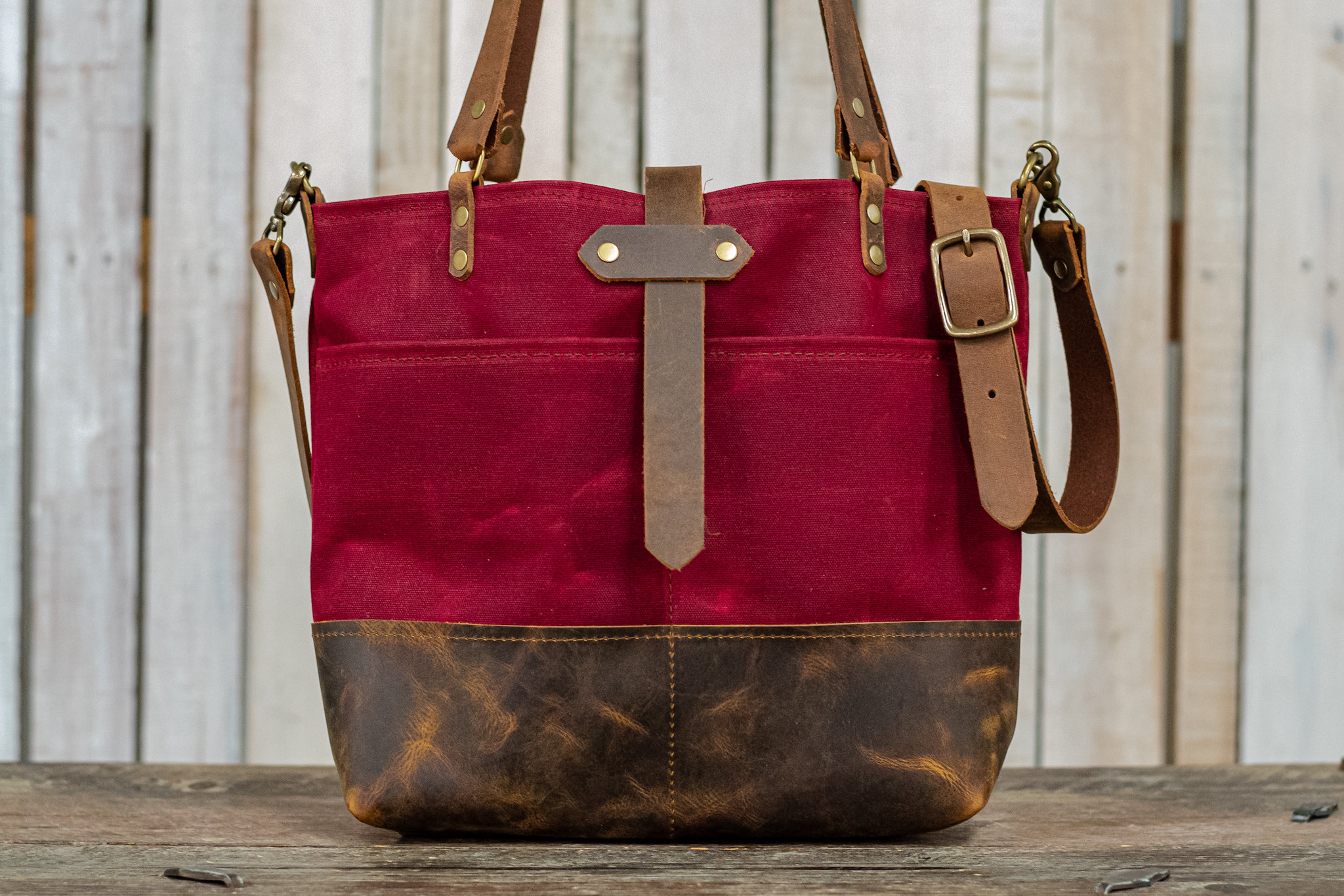 関税送料込 Canvas Tote Bag with Leather Details Rustic Leather and Waxed Canvas Tote Bag With Crossbody
