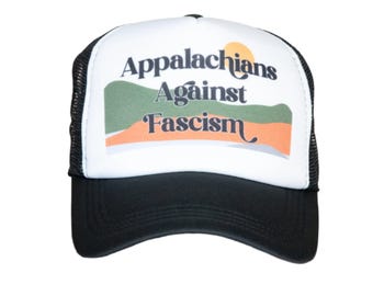 Klaar voor verzending | Truckerpet | Handgedrukt | Appalachen tegen fascisme