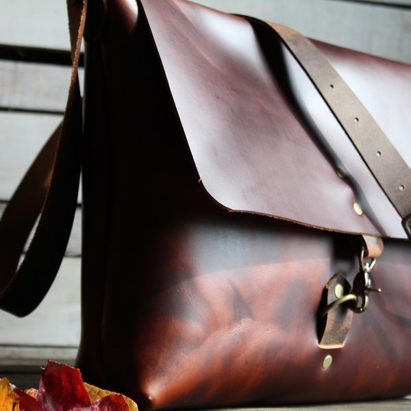 The Montana Leather Messenger Bag | Leather Laptop Bag | Leather Computer Bag | Made in USA