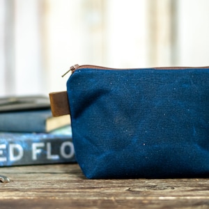 Cartera pequeña impermeable con cremallera de lona encerada hecha a mano / Monedero / Hecho en EE. UU. imagen 8