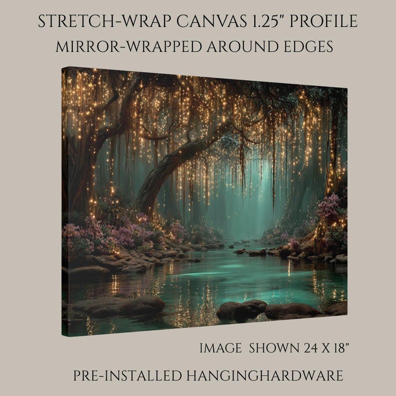 Puede incluir: Un lienzo con un perfil de 3,175 cm y bordes con efecto espejo, que muestra un bosque con un r&iacute;o turquesa, luces brillantes colgando de los &aacute;rboles y flores moradas. El texto dice STRETCH-WRAP CANVAS 1.25" PROFILE, MIRROR-WRAPPED AROUND EDGES, IMAGE SHOWN 60,96 X 45,72 CM, PRE-INSTALLED HANGINGHARDWARE.