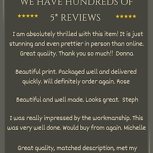 Puede incluir: Un gr&aacute;fico rectangular de color gris oscuro con el texto WE HAVE HUNDREDS OF 5* REVIEWS seguido de cinco testimonios de clientes de Donna, Rose, Steph, Michelle y Amy, elogiando la calidad, la mano de obra y el aspecto del art&iacute;culo.