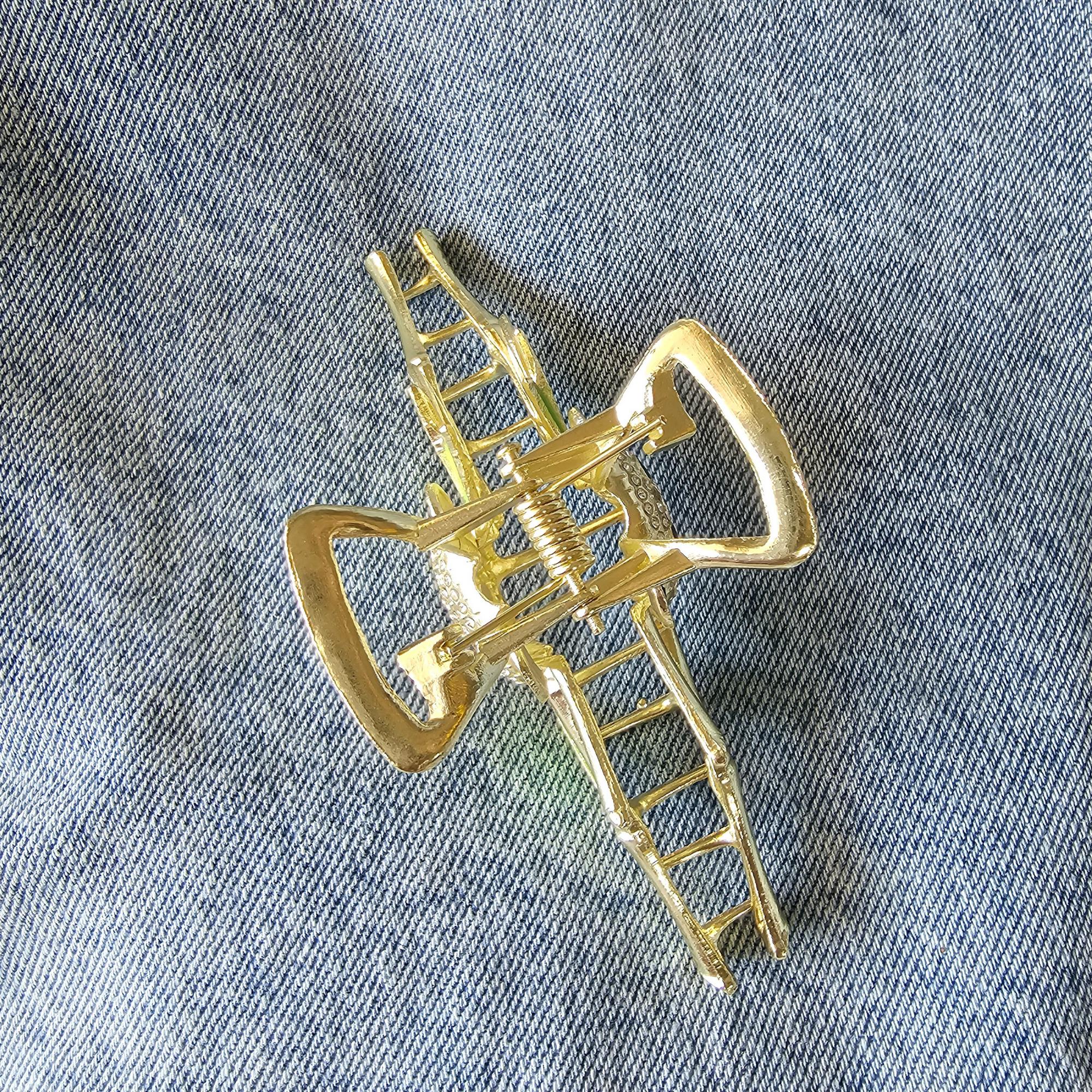 Panda bear with bamboo and rhinestones meta hair claw clip / NEW / cross posted Rhinestone Panda Hairclaw, Gold Bamboo Grip, Animal Design  main image 3