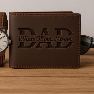 Cartera de cuero personalizada para hombre, cartera personalizada para papá con nombre de niño, cartera de cuero grabada para el Día del Padre, cartera con monograma, cartera con nombre