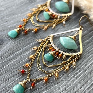 Boho Statement Earrings, Spring Gemstone Chandelier Earrings, Elegant Gold Earrings, Amazonite Earrings for birthday and girlfriend gift imagem 5