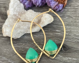 Boucles d'oreilles créoles chrysoprase en forme de feuille d'or 14 carats sans nickel pour oreilles sensibles Cadeau pour femme pour anniversaire Boucles d'oreilles en cristal