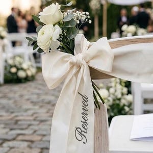 Gepersonaliseerde geborduurde bruiloft stoel lint, satijnen stoel tag decor