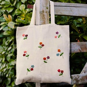 Sac fourre-tout personnalisé avec fermeture éclair, sac fourre-tout floral brodé marguerite, sac à main fait main, sac fourre-tout esthétique à fleurs, HBE001