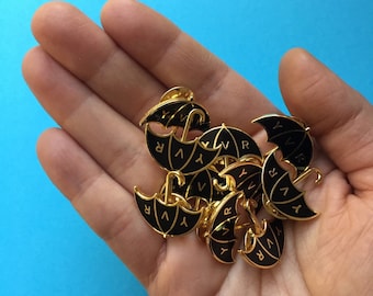 YVR enamel pin