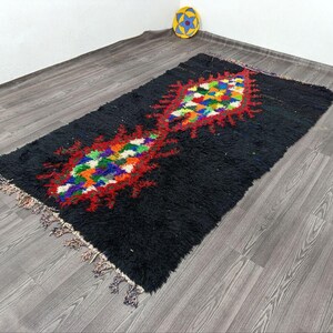 black runner rug , berber colorful runner rug - authentic moroccan rug -berber runner carpet - renner azilal rug ,renner boucharouite,