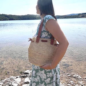 Gehaakte raffia tas, binnenkant van leer en katoen - Handgemaakte raffia tas, tote bag, zomertas, handgemaakte strozak, handwerk, handtas
