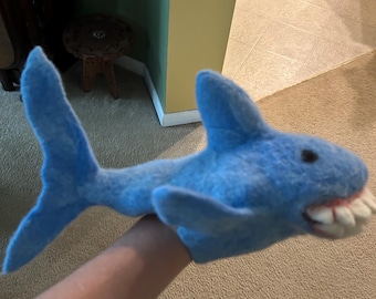 サメのハンドパペット