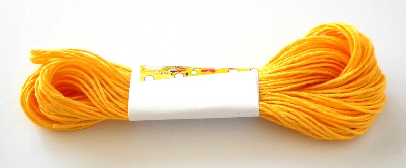 Yellow Baker/'s Divine Twine 25 yards or 75 feet Solid