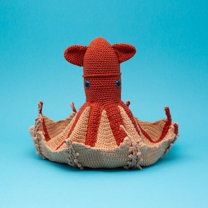 Vampire Squid amigurumi crochet pattern