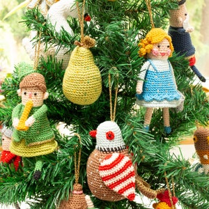 The Twelve Days of Christmas amigurumi crochet pattern US terms image 10